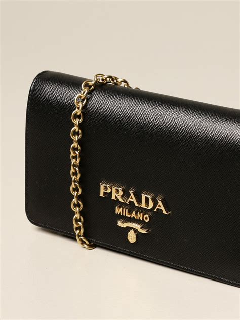 borsa piccola nera prada|Borsa a tracolla in pelle in Nero .